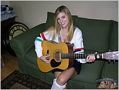 kendra lynn with guitar