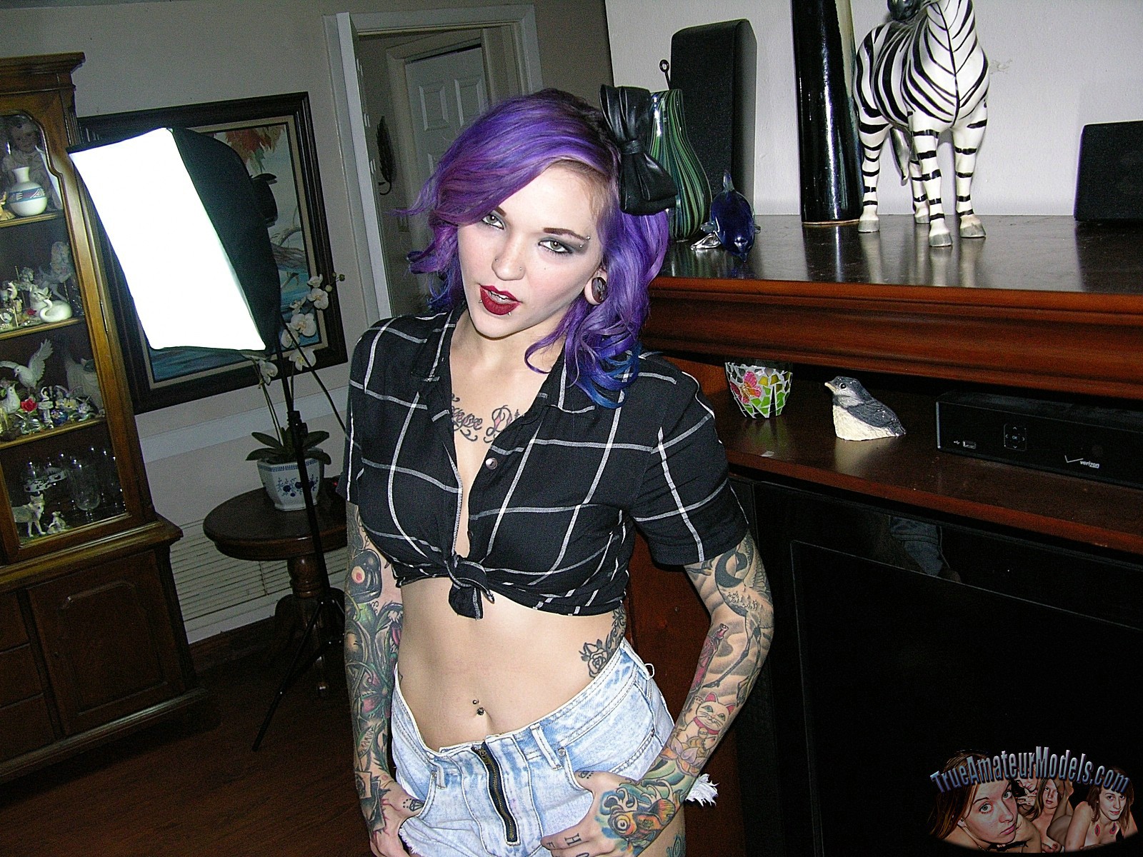 Nude Tattooed Punk Rock Babe Kandie Model From