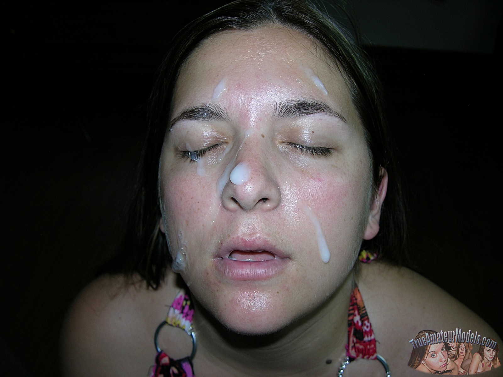 Chubby girl cum facial