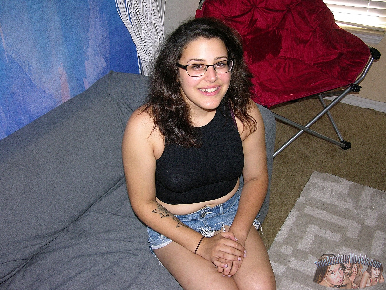 Amateur Girl Wearing Glasses