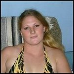 Nude Amateur Teen Gets Down N' Dirty